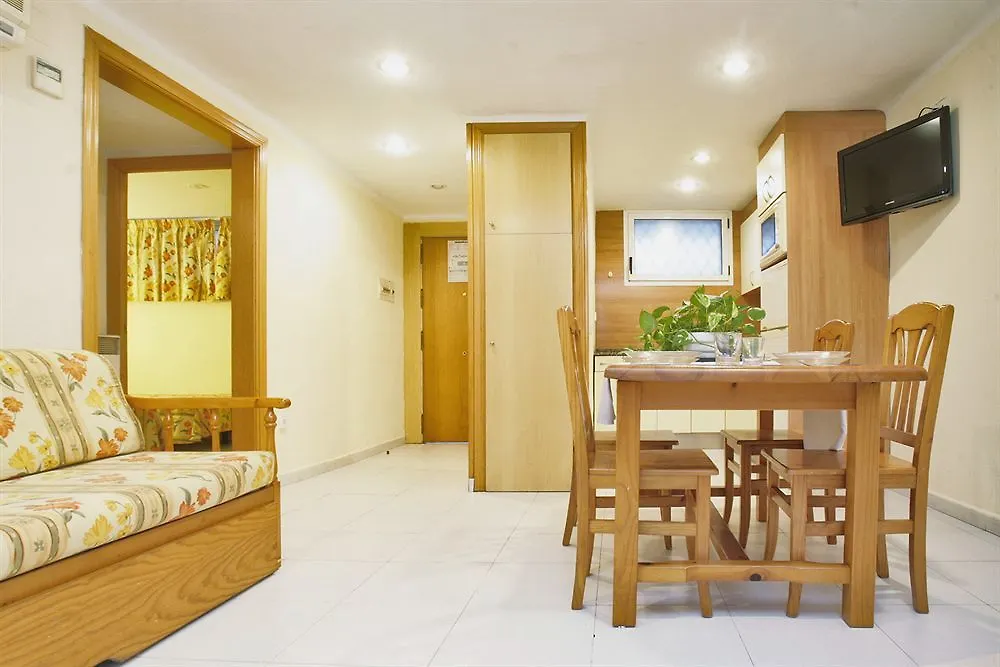 Apartamentos Los Peces Rentalmar سالو
