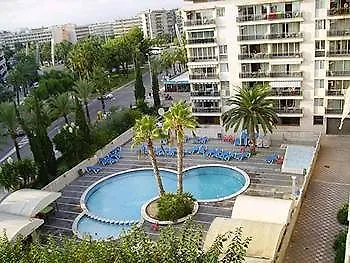 Отель Apartamentos Los Peces Rentalmar Салоу