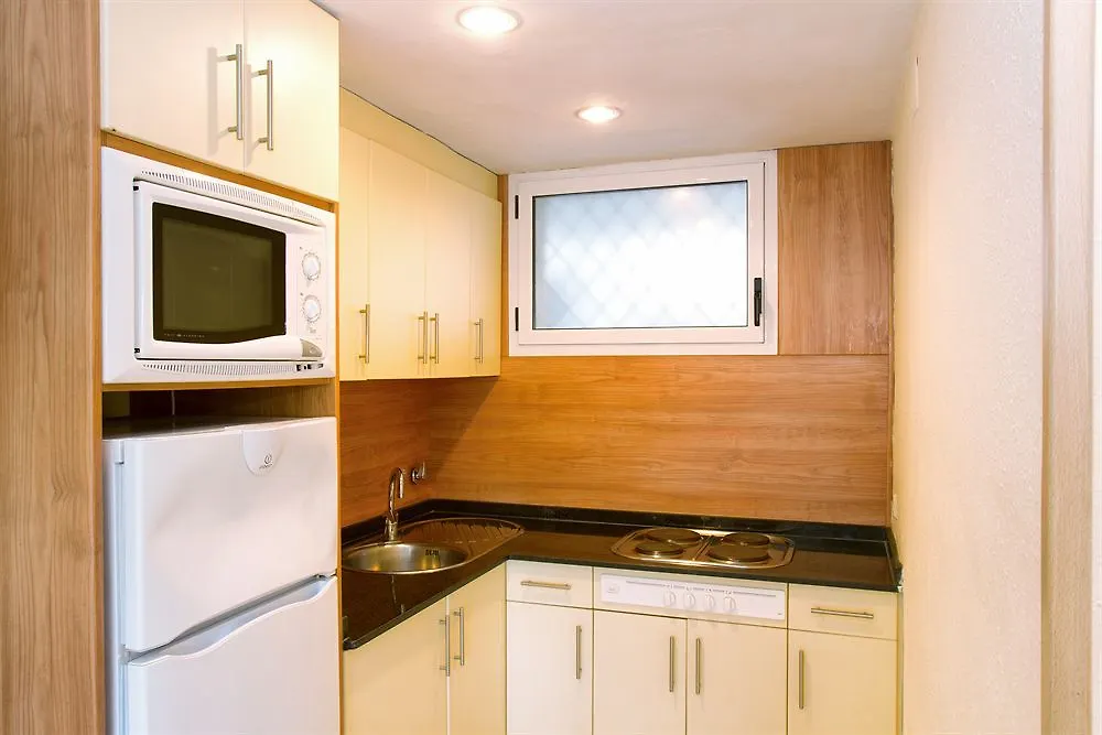Apartamentos Los Peces Rentalmar Salou Hotel